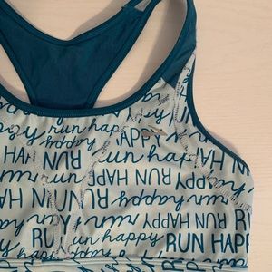 New- Brooks sport bra size small